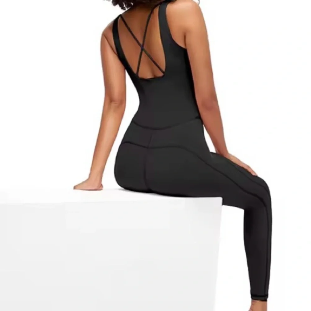 NEW Jumpsuit exercise one piece sleeveless flattering black bodysuit w/ bra - Picture 2 of 7